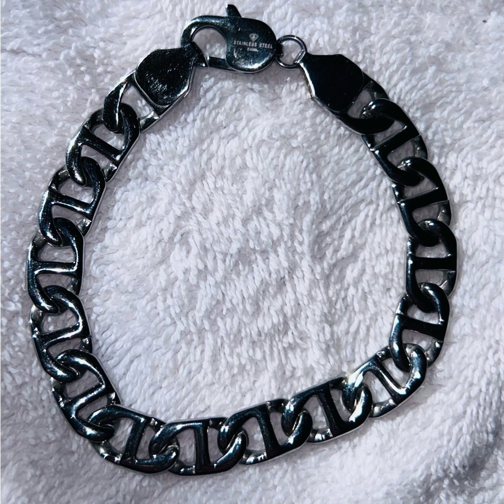 Men’s High Polished Stainless Steal Silver Bracelet